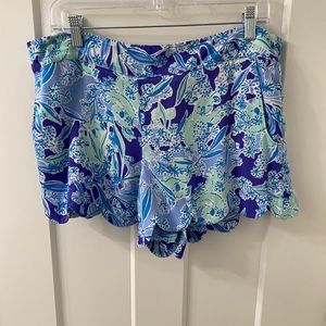 EUC worn once! Size XL Lily Pulitzer shorts